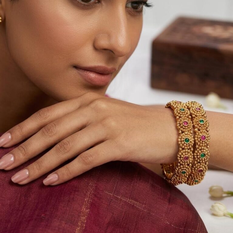Ratna Rekha Bangles