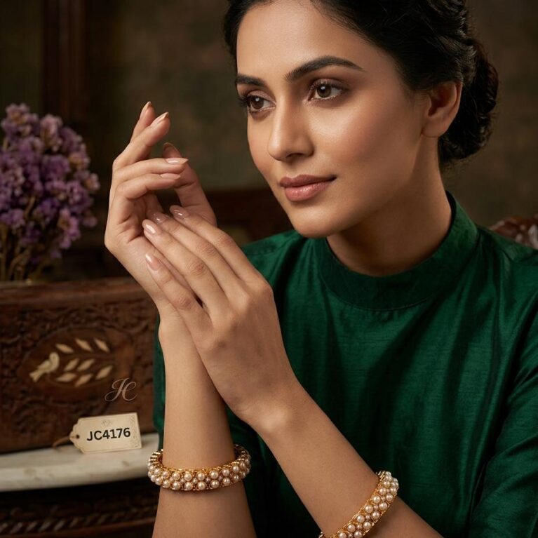 Muthu Rekha Bangles